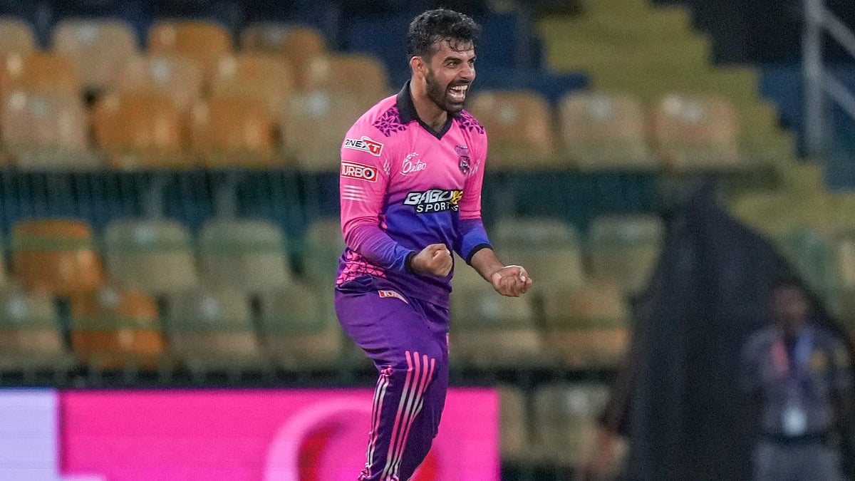 Lanka Premier League : Shadab Khan in action in the 2024 LPL